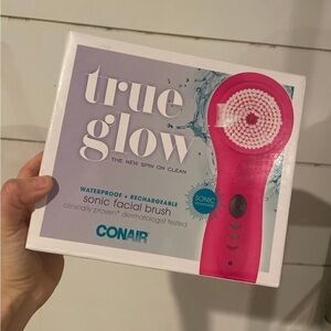 True glow sonic facial brush